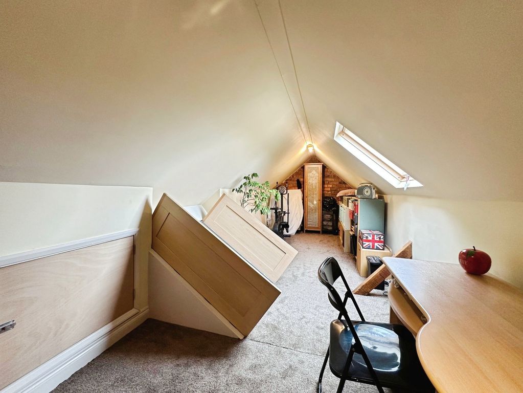 Additional image 18 of 3 bed terraced house for saleCastlecroft Avenue, Castlecroft, Wolverhampton WV3