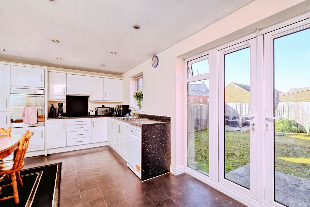 Additional image 8 of 4 bed detached house for saleHaragon Drive, Amesbury, Salisbury SP4