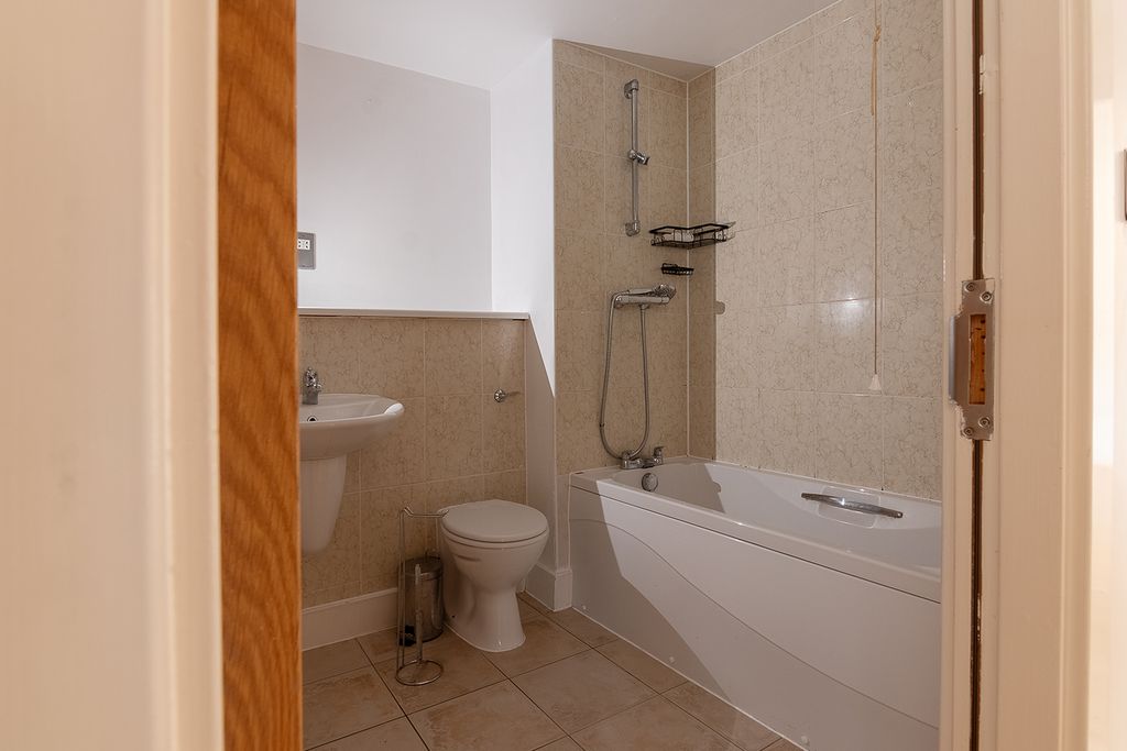 Additional image 10 of 2 bed flat for saleEast Street, Leicester LE1