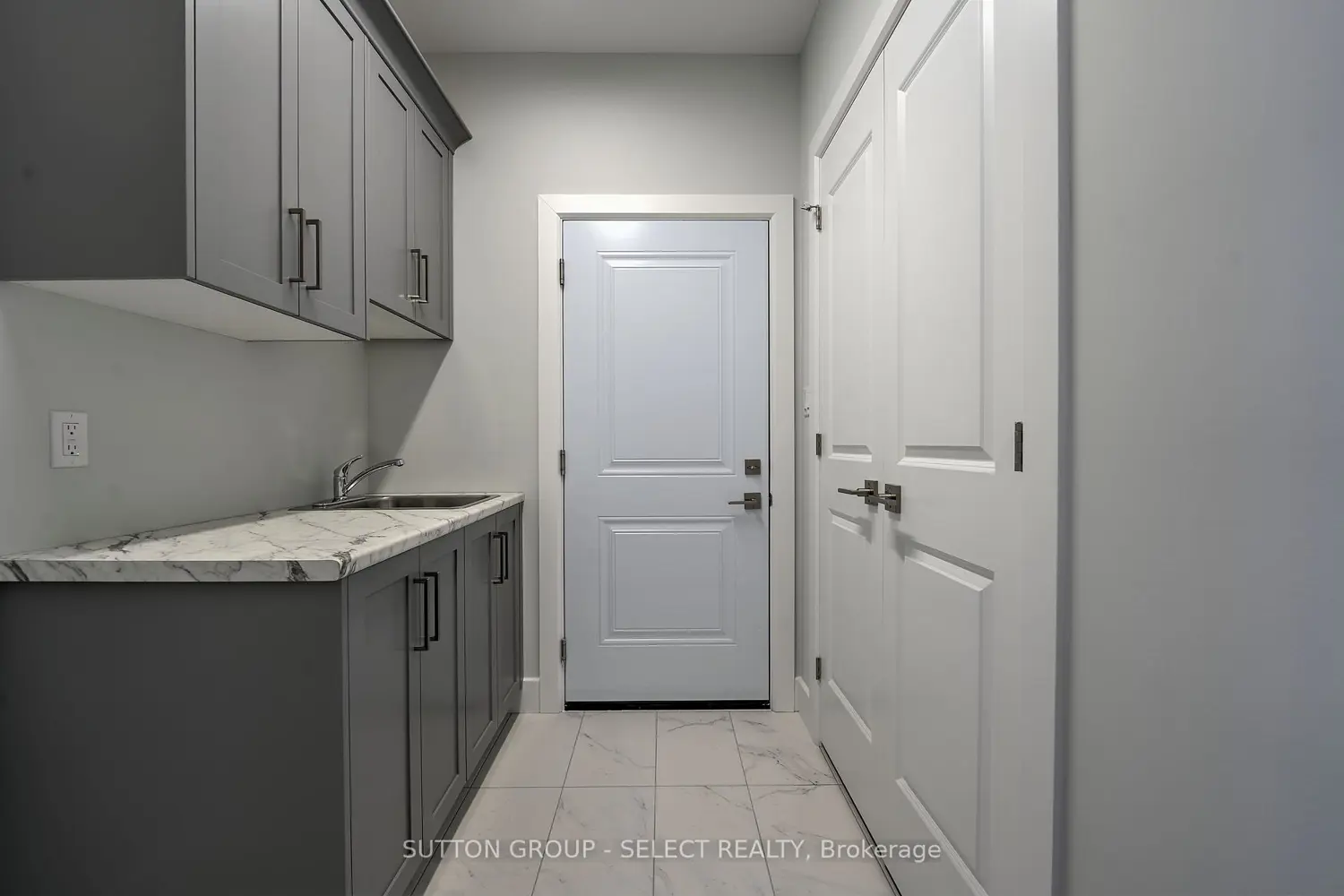 Additional image 13 of 19 Lois Court