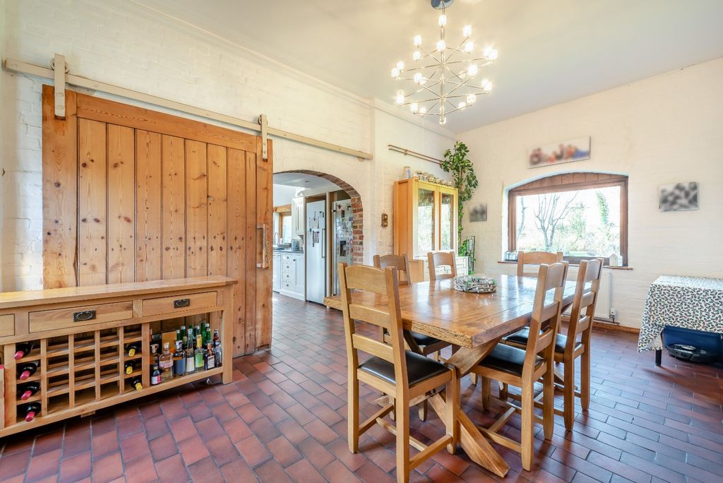 Additional image 6 of 7 bed detached house for saleWatergate Lane, Bulford, Salisbury SP4