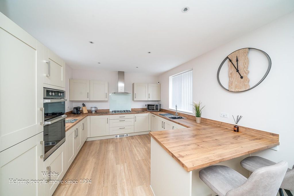 Additional image 5 of 4 bed detached house for saleElder Avenue, Essington, Wolverhampton WV11