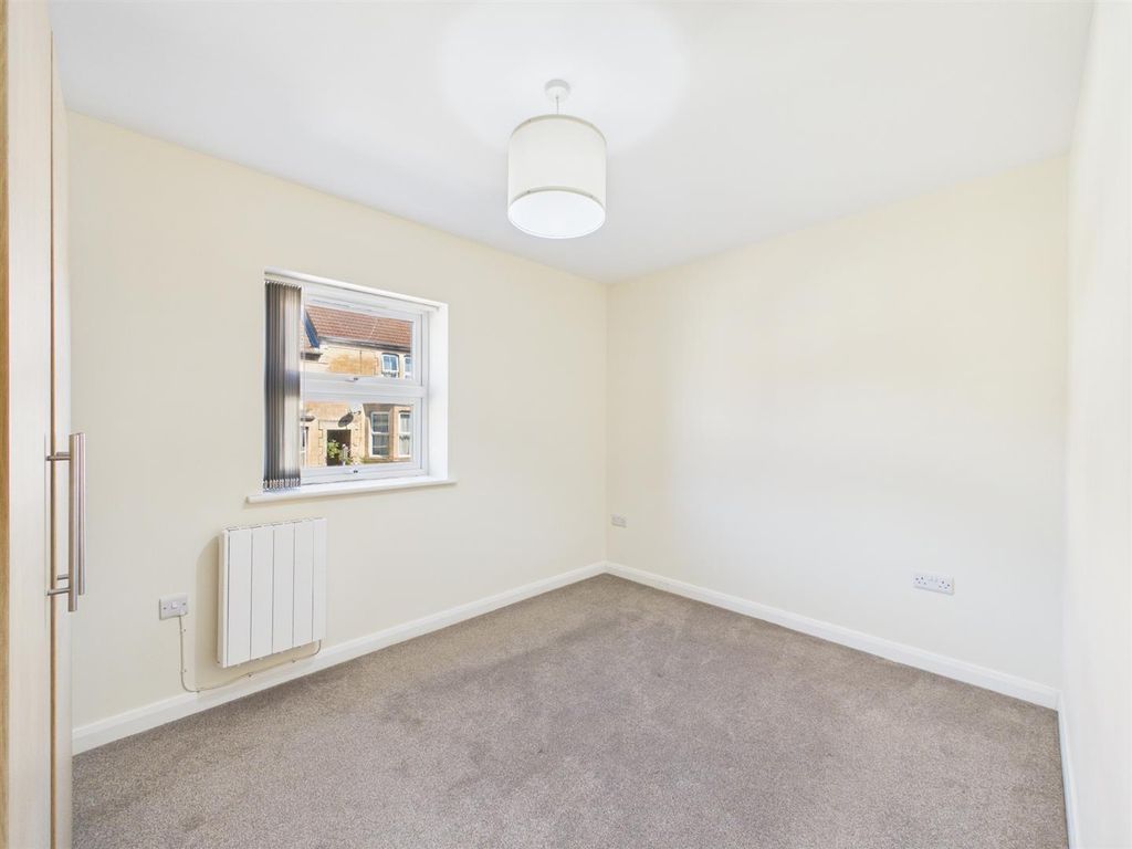 Additional image 6 of 2 bed flat for sale27A Park Lane, Chippenham SN15