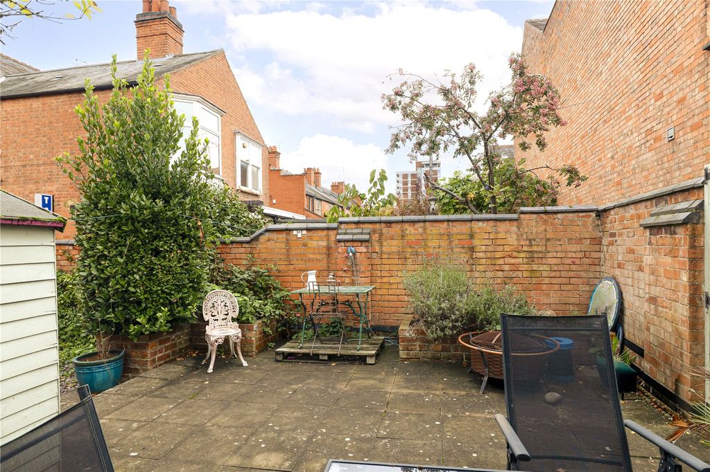 Additional image 16 of 5 bed terraced house for saleVictoria Park Road, Stoneygate, Leicester LE2