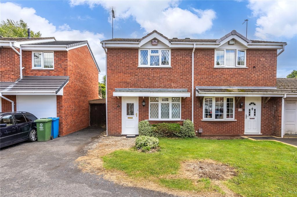 2 bed semi-detached house for saleSpeedwell Gardens, Featherstone, Wolverhampton, Staffordshire WV10