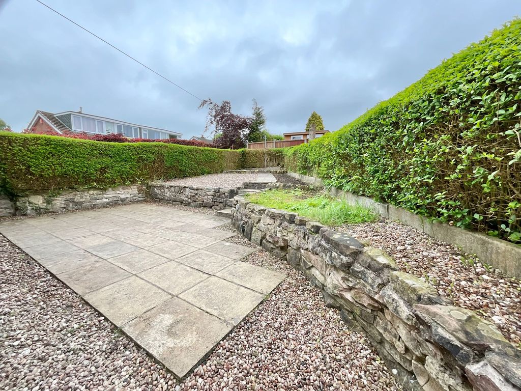 2 bed semi-detached bungalow for saleWestonfields Drive, Stoke-On-Trent ST3 photo 4