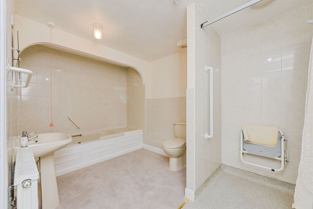 Additional image 8 of 1 bed flat for saleFour Oaks Road, Sutton Coldfield B74