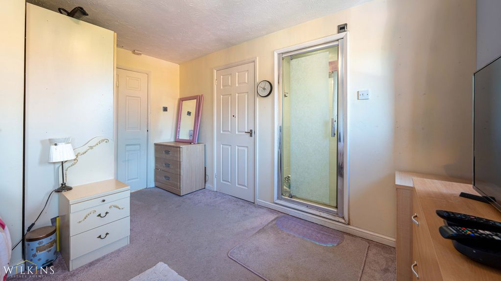 Additional image 13 of 3 bed semi-detached house for saleGlendale Court, Wilnecote, Tamworth, Staffordshire B77