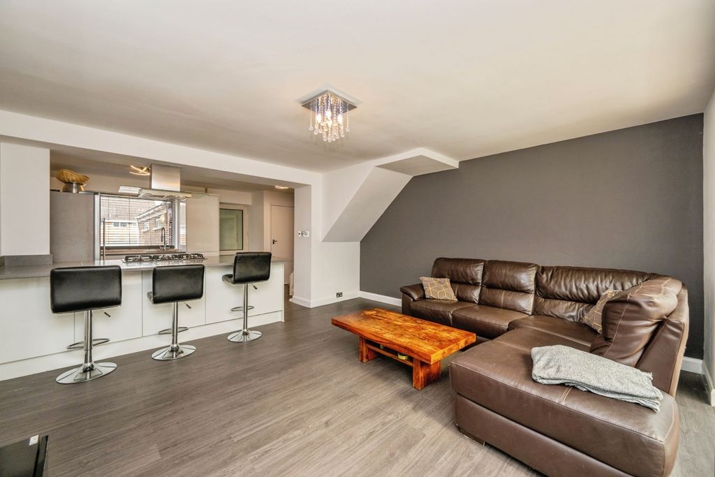 Additional image 5 of 3 bed semi-detached house for saleRidgewood Rise, Tamworth, Staffordshire B77