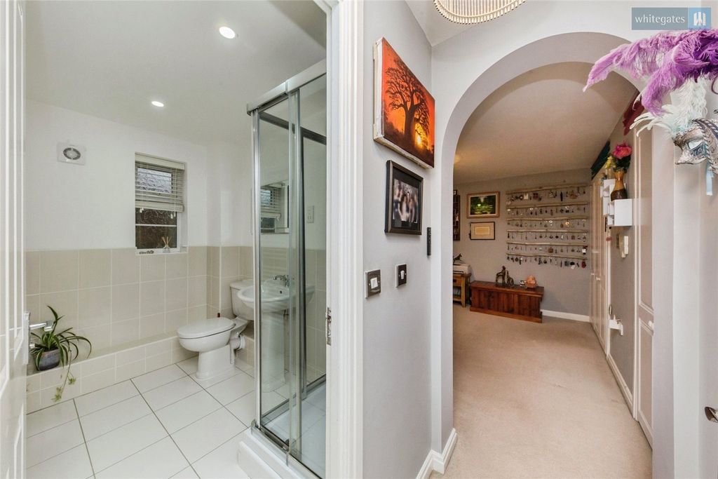 Additional image 13 of 5 bed detached house for saleSt. Augustines Drive, Weston, Crewe, Cheshire CW2