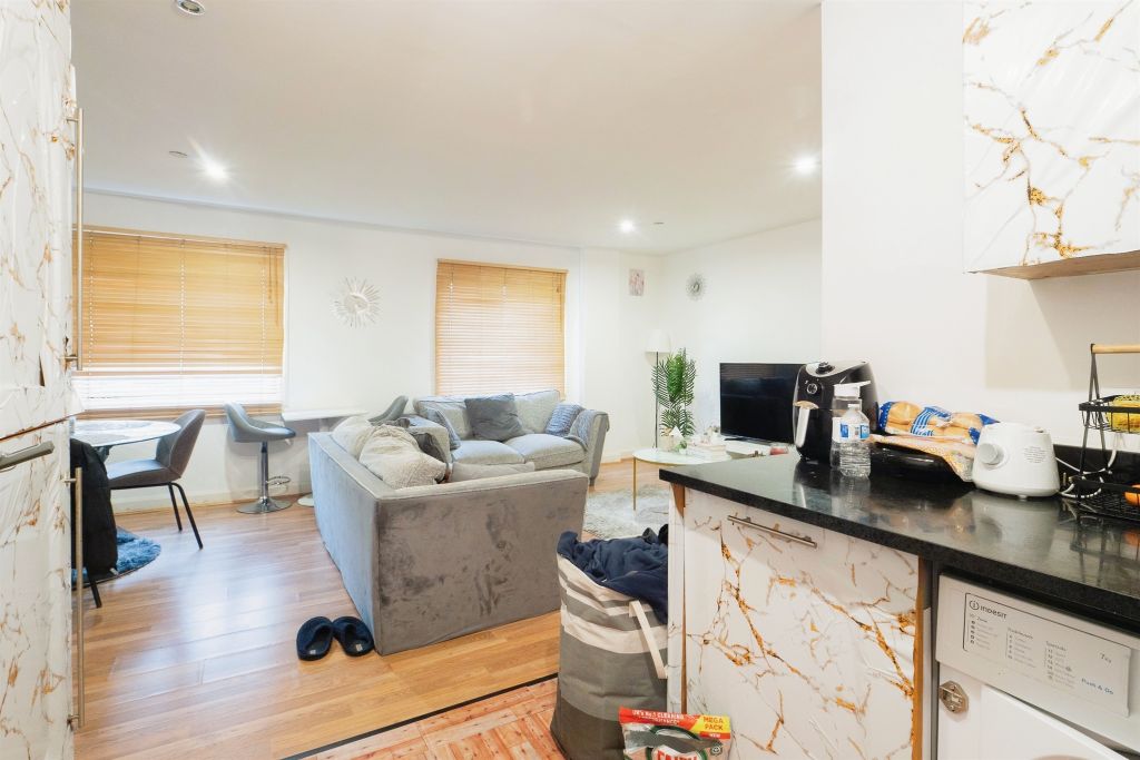 Additional image 9 of 2 bed flat for saleJunior Street, Leicester LE1