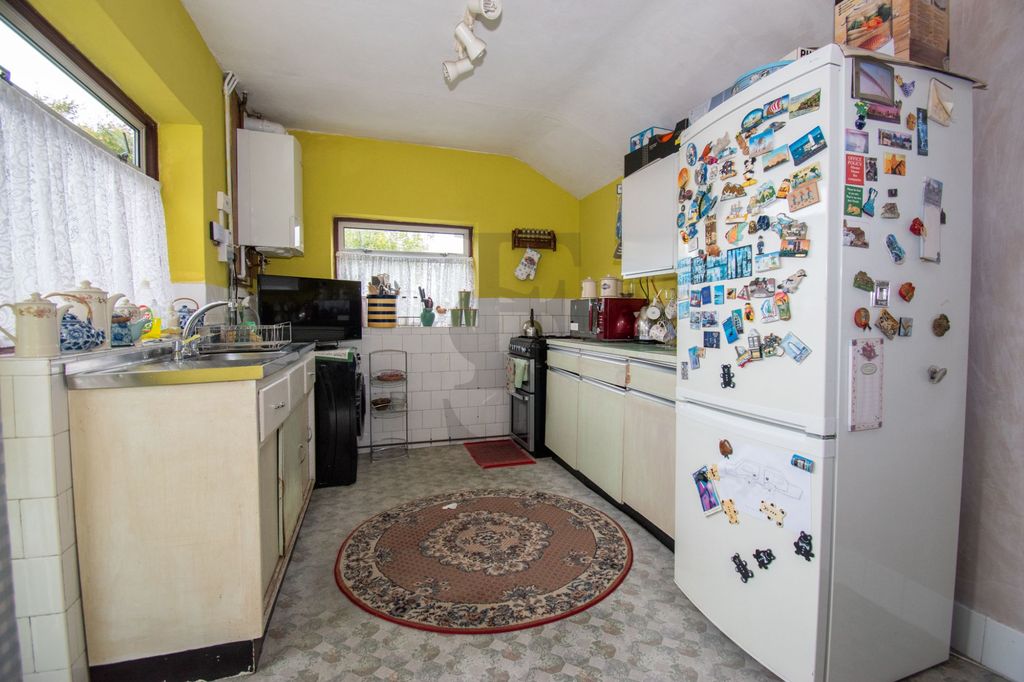 Additional image 5 of 3 bed detached house for saleFairfax Road, Leicester LE4