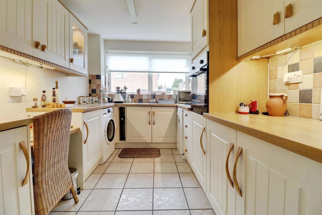 Additional image 2 of 2 bed flat for saleMere Court, Sandbach Road North, Alsager ST7