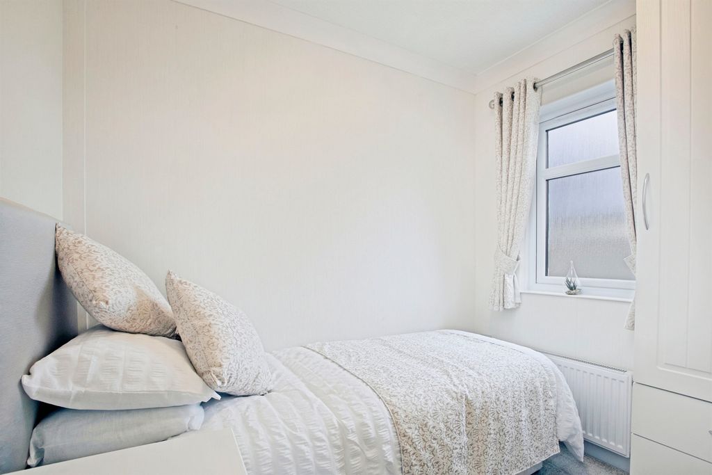 Additional image 11 of 2 bed mobile/park home for saleHolders Road, Amesbury, Salisbury SP4