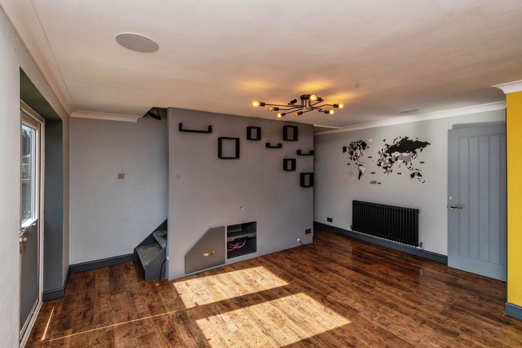 Additional image 2 of 3 bed semi-detached house for saleJubilee Close, Great Wyrley, Walsall, Staffordshire WS6
