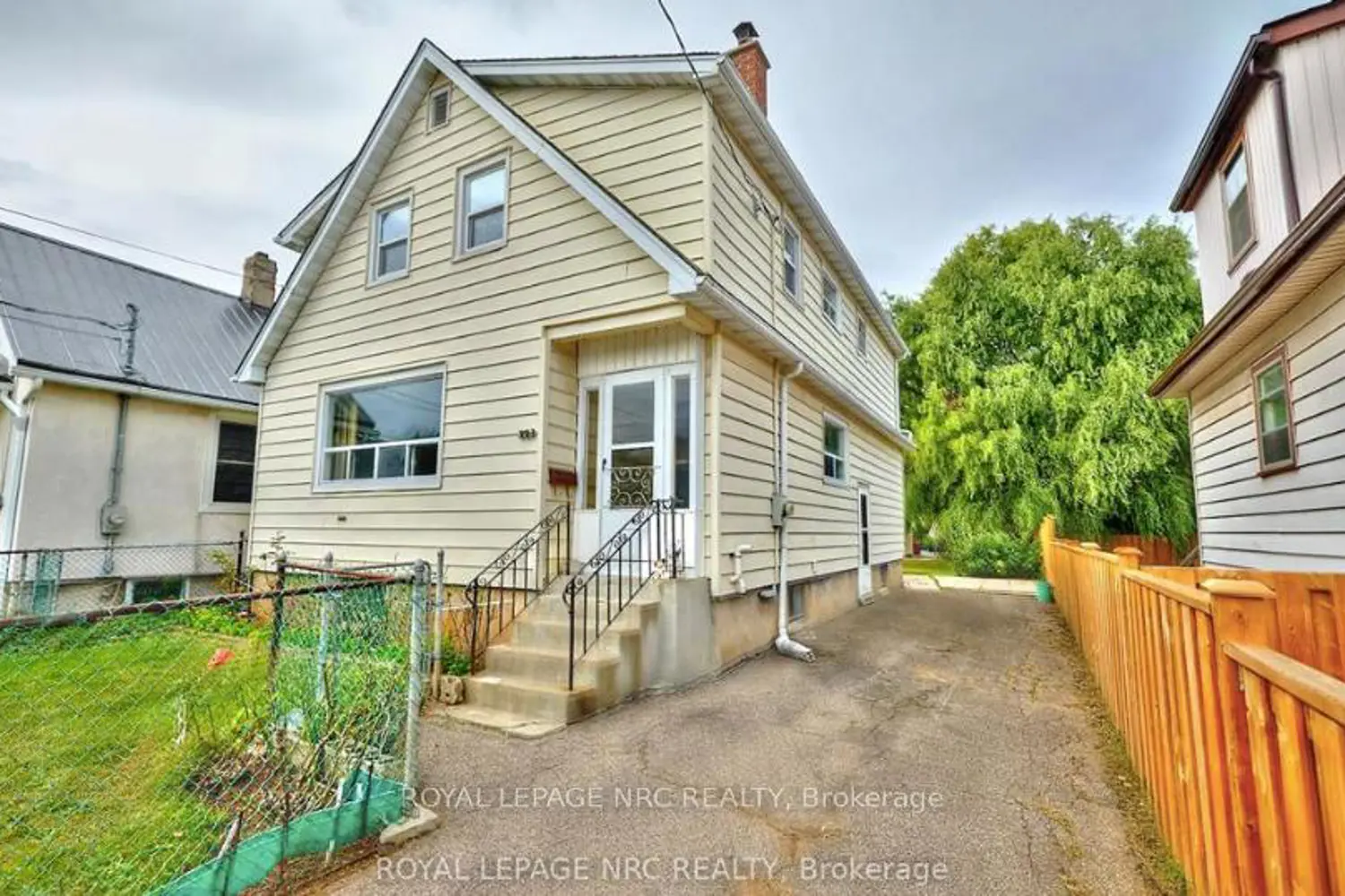 223 Niagara Street