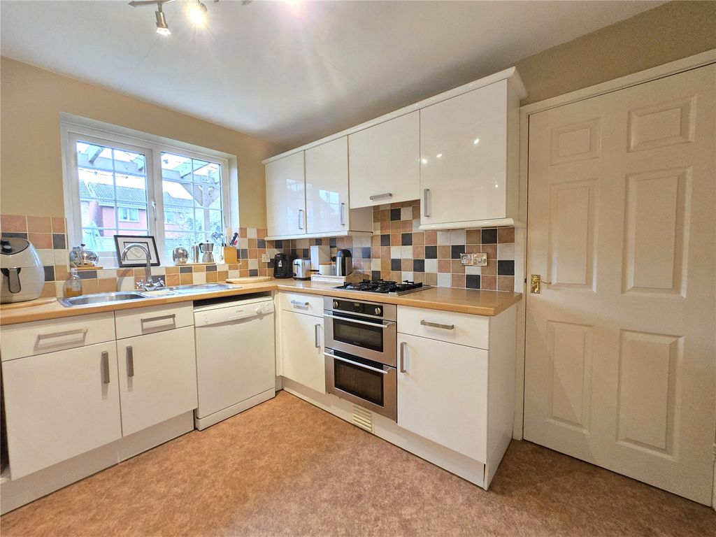 Additional image 3 of 4 bed detached house for saleDorset Close, Tamworth, Staffordshire B78