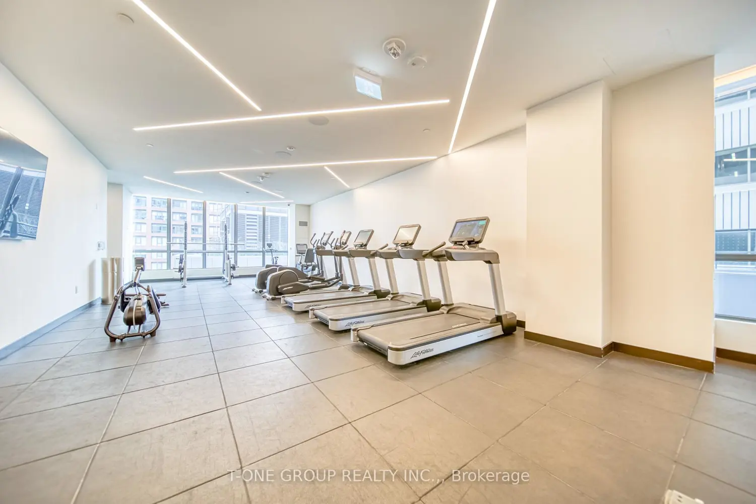 Additional image 15 of 395 Bloor Street 3407