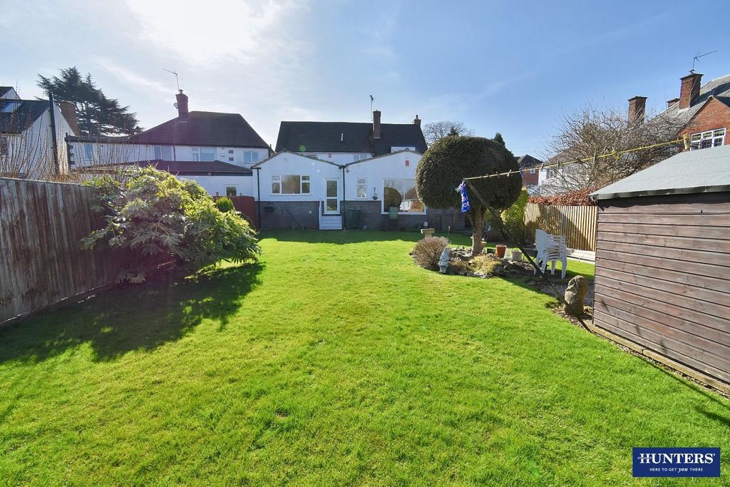 Additional image 2 of 4 bed detached house for saleStoughton Avenue, Leicester LE2
