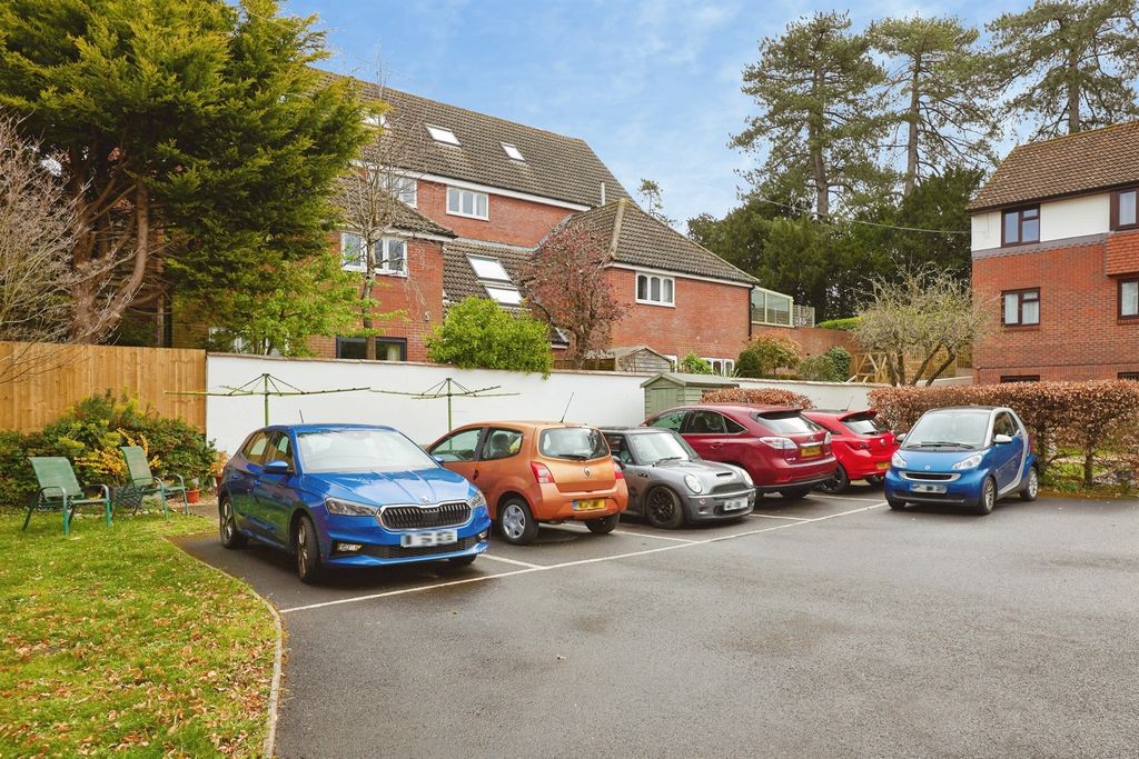 Additional image 17 of 2 bed flat for saleStratford Road, Salisbury SP1