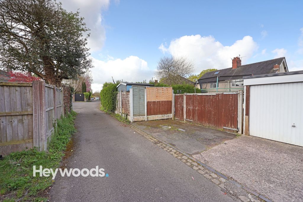 Additional image 37 of 3 bed semi-detached house for saleSeabridge Road, Newcastle ST5
