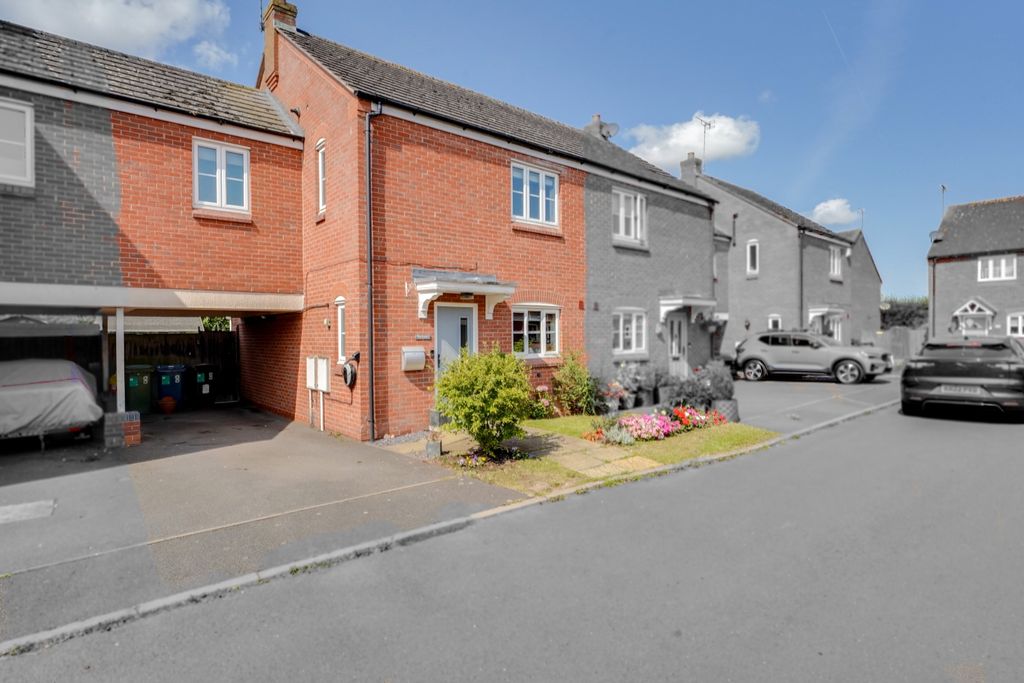 Additional image 3 of 3 bed terraced house for saleStoney Brook Close, Hixon, Stafford, Staffordshire ST18