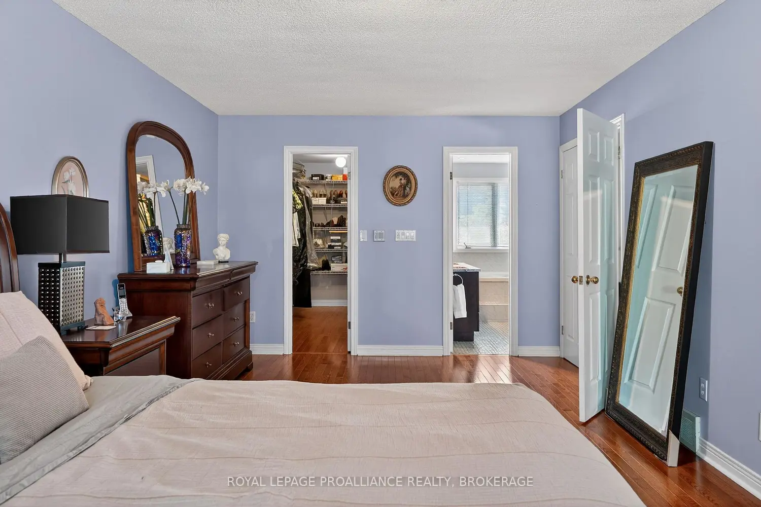 Additional image 12 of 1098 Caitlin Crescent