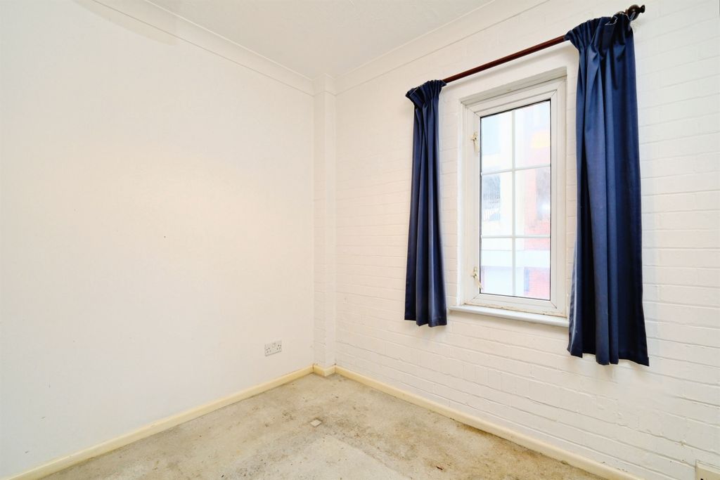 Additional image 6 of 1 bed flat for saleBrown Street, Salisbury SP1