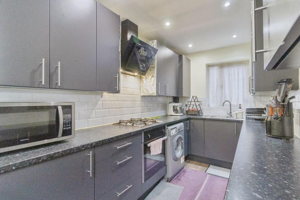 Additional image 3 of 3 bed semi-detached house for saleWoodland Road, Leicester, Leicestershire LE5