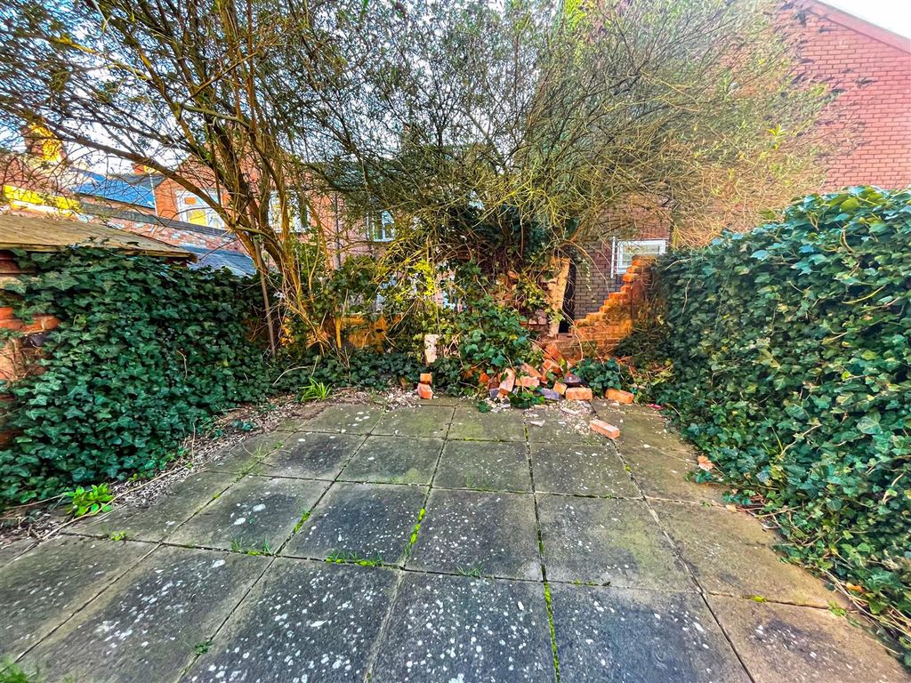 Additional image 4 of 3 bed terraced house for saleChaucer Street, Stoneygate, Leicester LE2