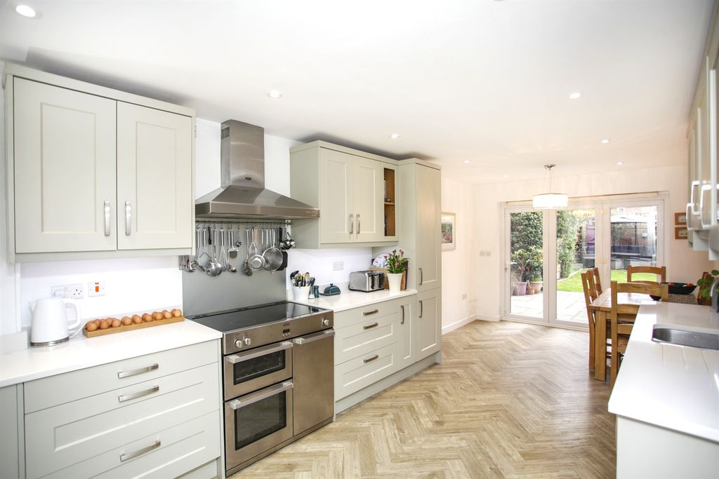 Additional image 2 of 5 bed detached house for saleCherry Tree Close, Husbands Bosworth, Lutterworth LE17