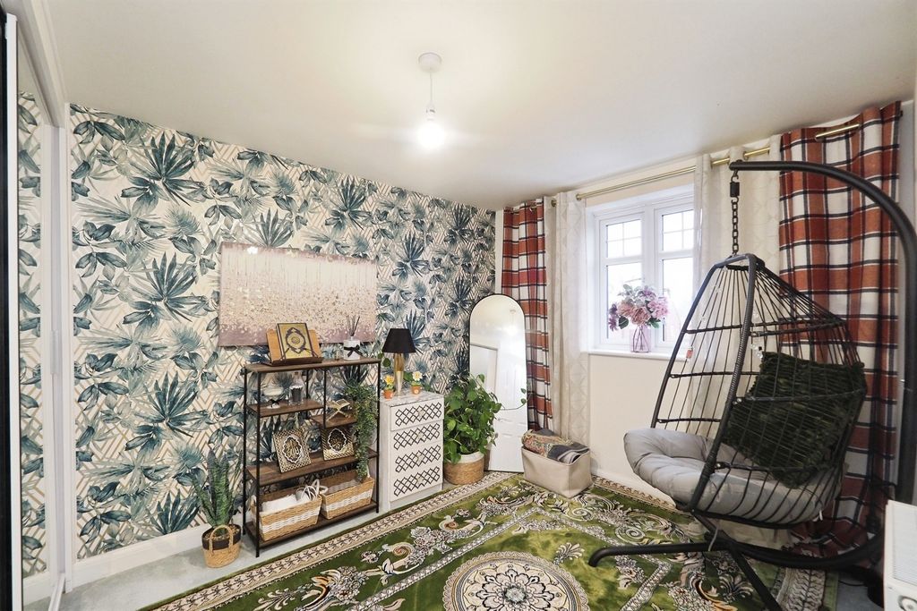 Additional image 12 of 3 bed semi-detached house for saleBrookes Crescent, Hugglescote, Coalville LE67