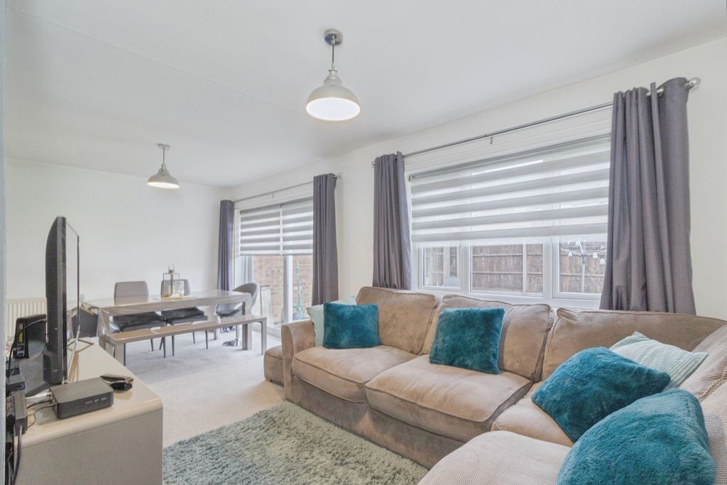Additional image 4 of 3 bed semi-detached house for saleBorrowdale Way, Leicester, Leicestershire LE5