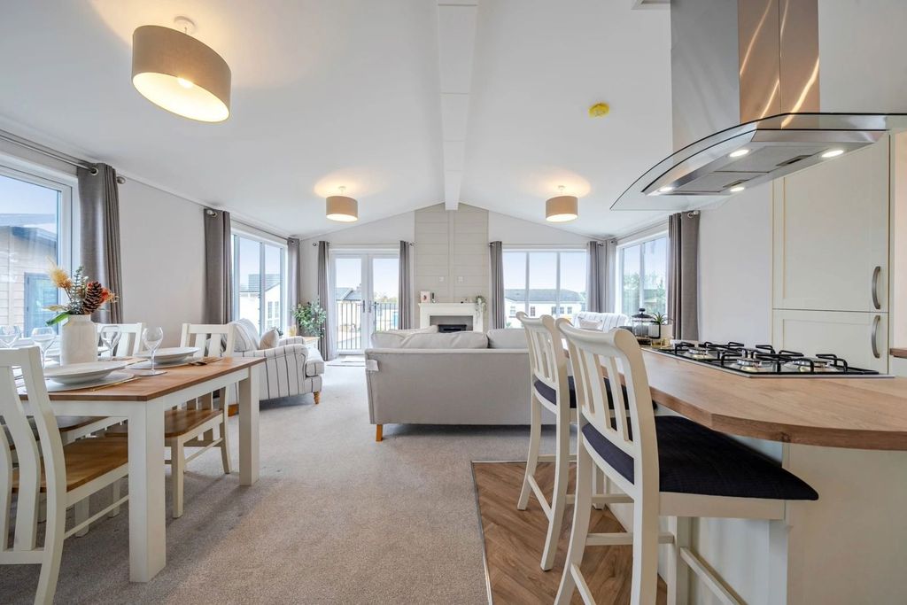 Additional image 10 of 2 bed mobile/park home for saleThe Park, Ranksborough Hall Park, Langham, Oakham, Rutland LE15