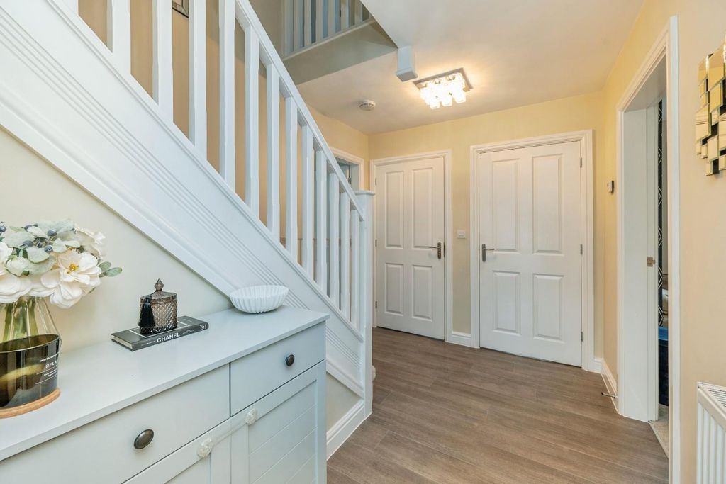 Additional image 13 of 4 bed detached house for saleCroft Close, Two Gates, Tamworth B77