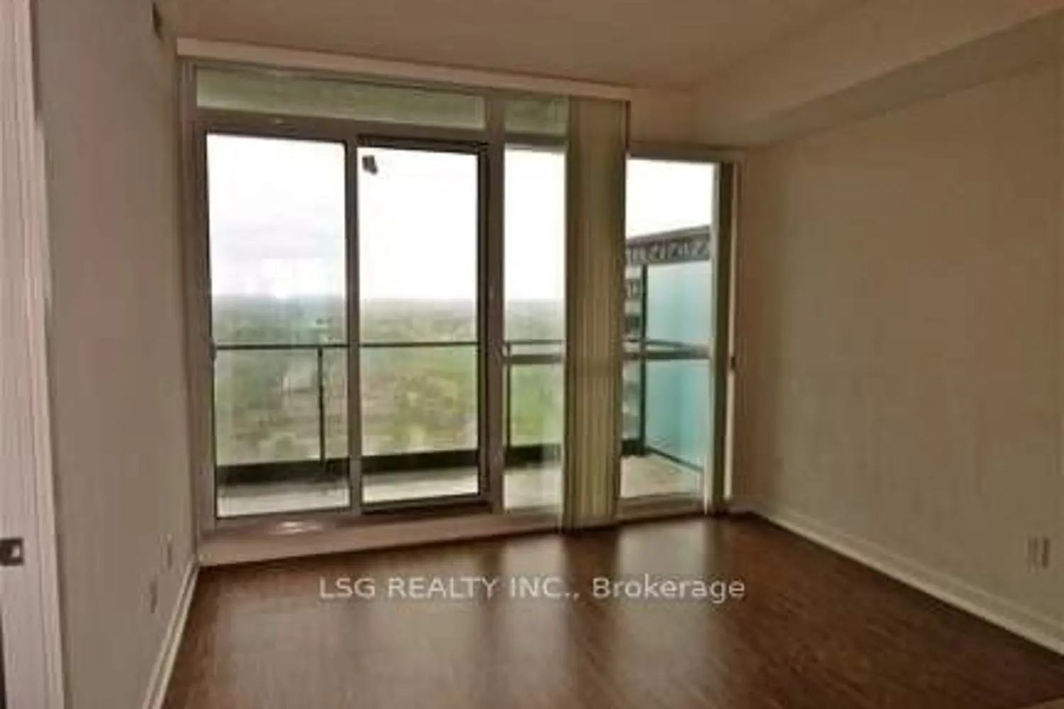 Additional image 3 of 29 Singer Court 3106