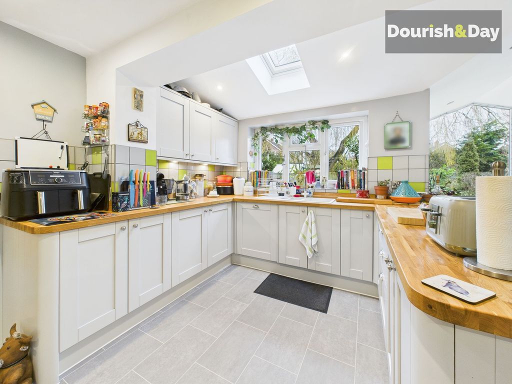 Additional image 9 of 4 bed detached house for saleCornwall Drive, Saxonfields, Stafford ST17
