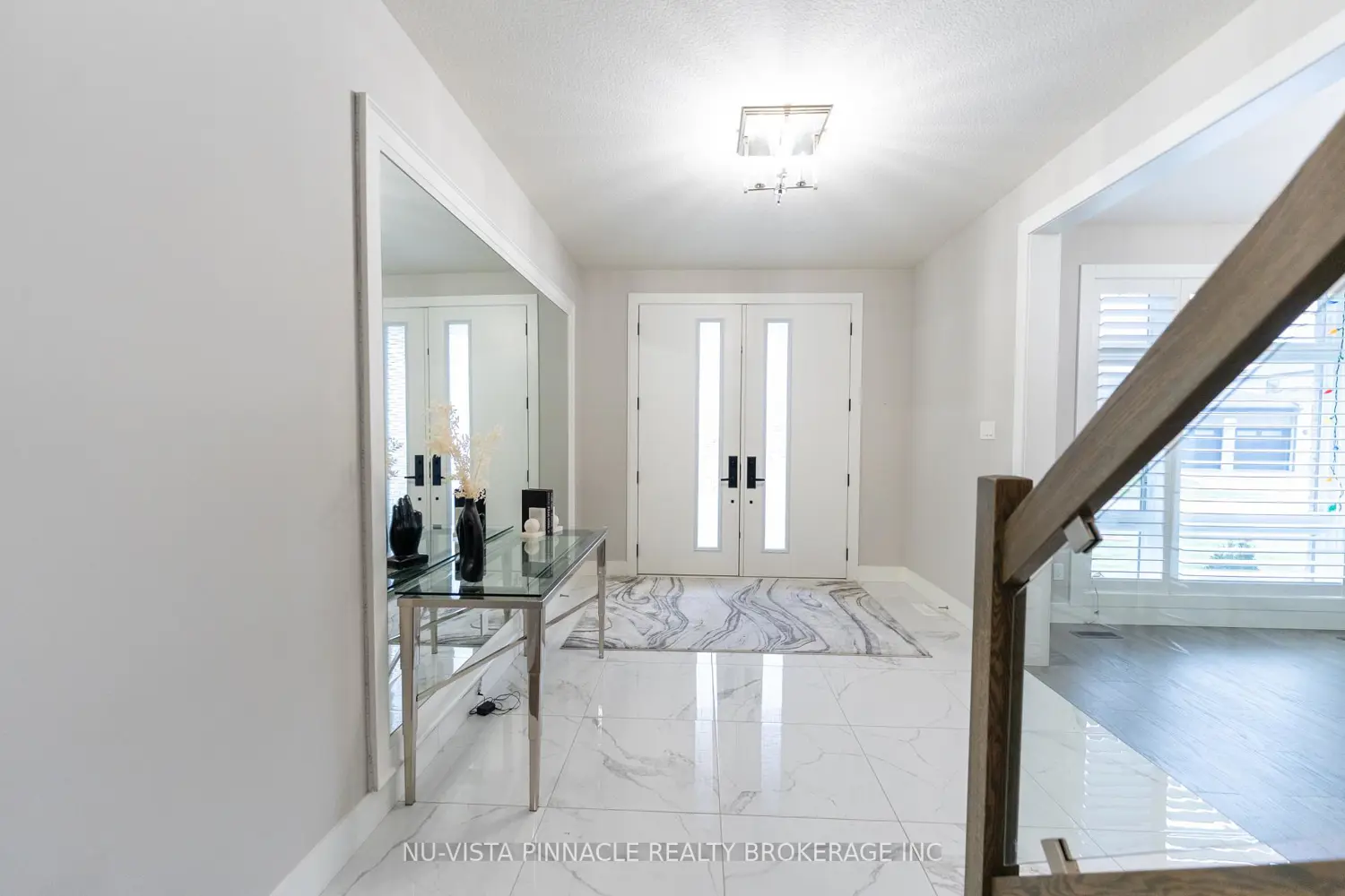 Additional image 3 of 3354 Mersea Street