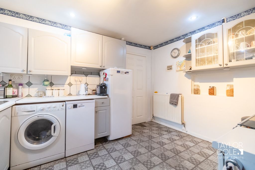 Additional image 7 of 3 bed detached bungalow for saleGlascote Road, Tamworth B77