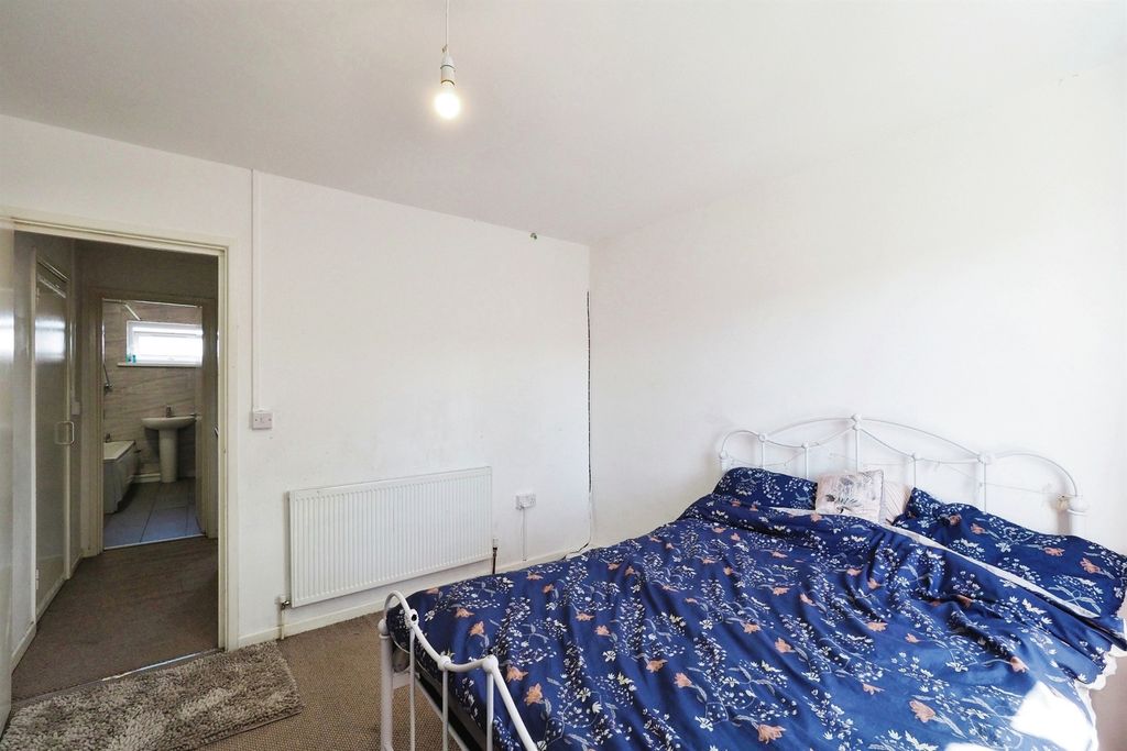 Additional image 8 of 4 bed end terrace house for saleUpper Temple Walk, Leicester LE4