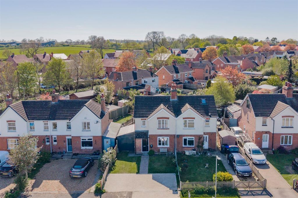 Additional image 27 of 3 bed semi-detached house for sale- Northampton Road, Welford NN6