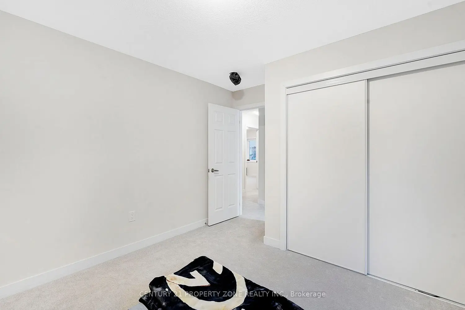Additional image 9 of 78 Lilac Circle