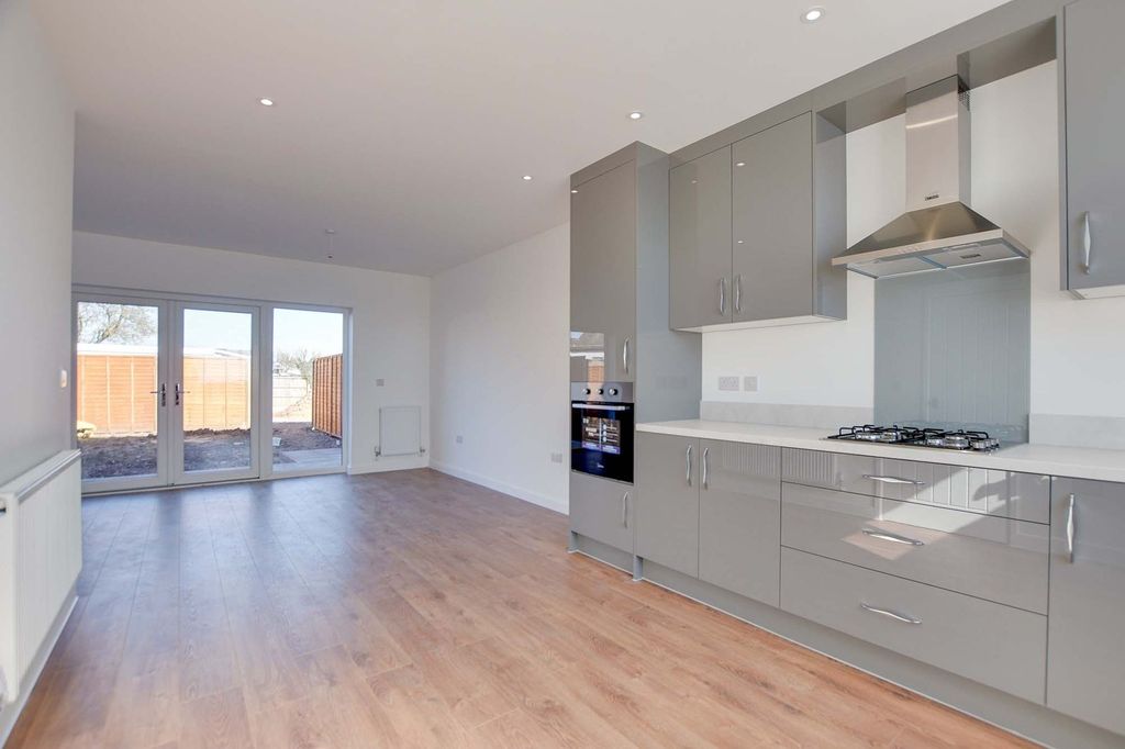 Additional image 4 of 3 bed terraced house for saleGipsy Lane, Leicester LE4