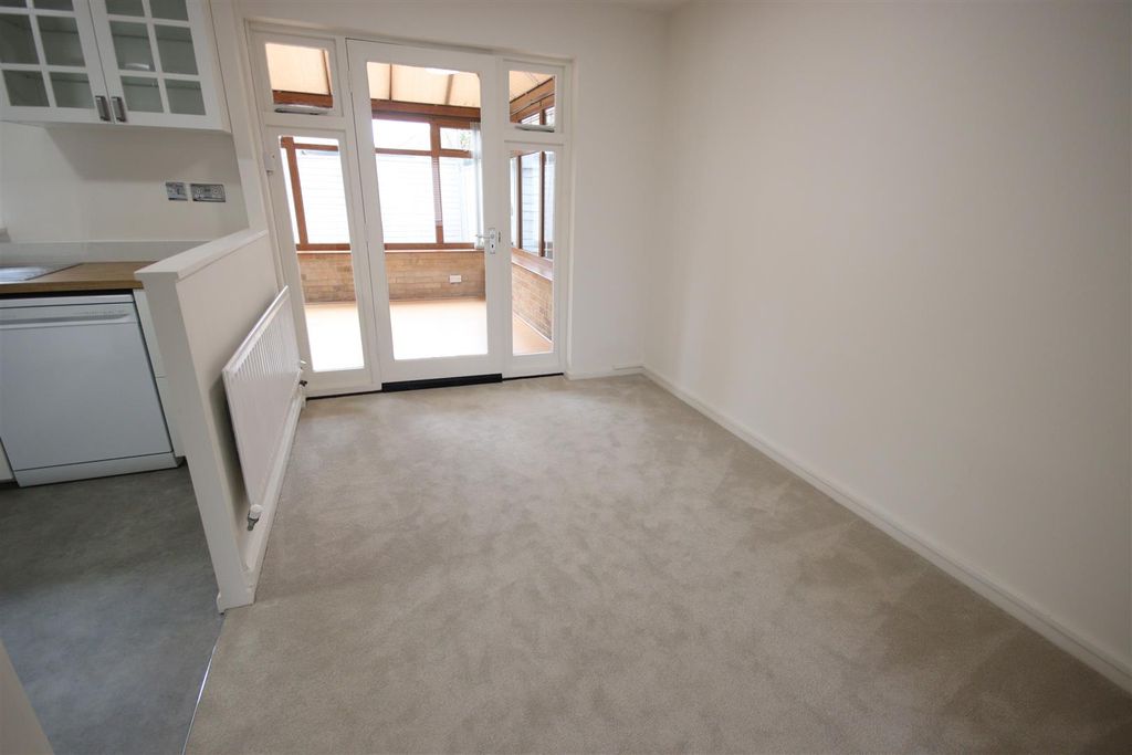 Additional image 8 of 3 bed semi-detached house for saleFitzwarren Close, Chippenham SN15