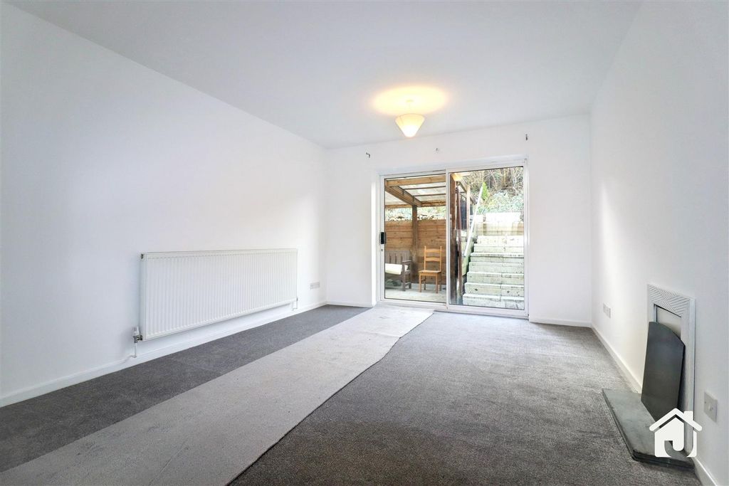 Additional image 4 of 2 bed semi-detached bungalow for saleJessop Close, Leicester LE3