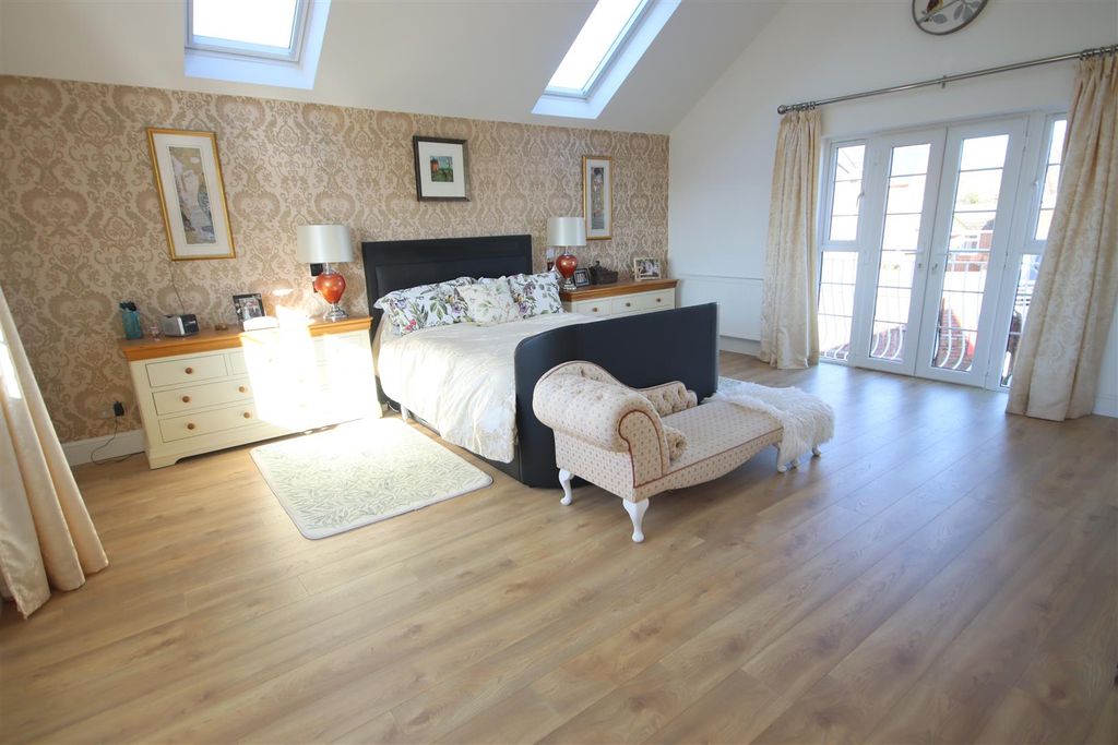 Additional image 15 of 4 bed detached house for saleThe Banks, Lyneham, Chippenham SN15