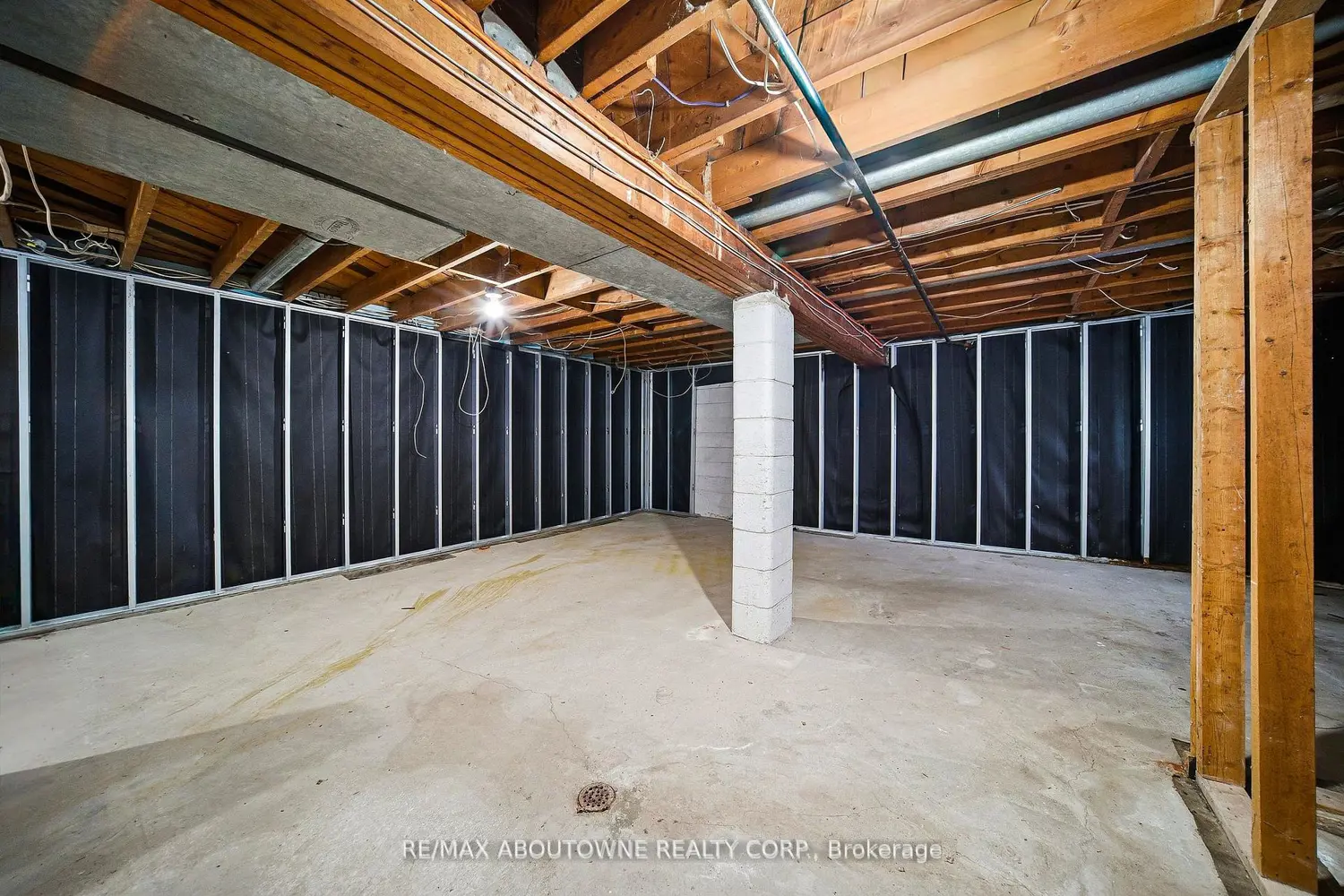 Additional image 16 of 276 Lakeshore Road