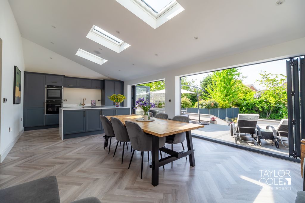 Additional image 8 of 3 bed semi-detached house for saleComberford Road, Tamworth B79