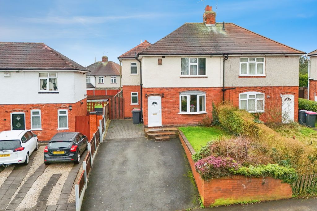 3 bed semi-detached house for saleMancetter Road, Mancetter, Atherstone CV9
