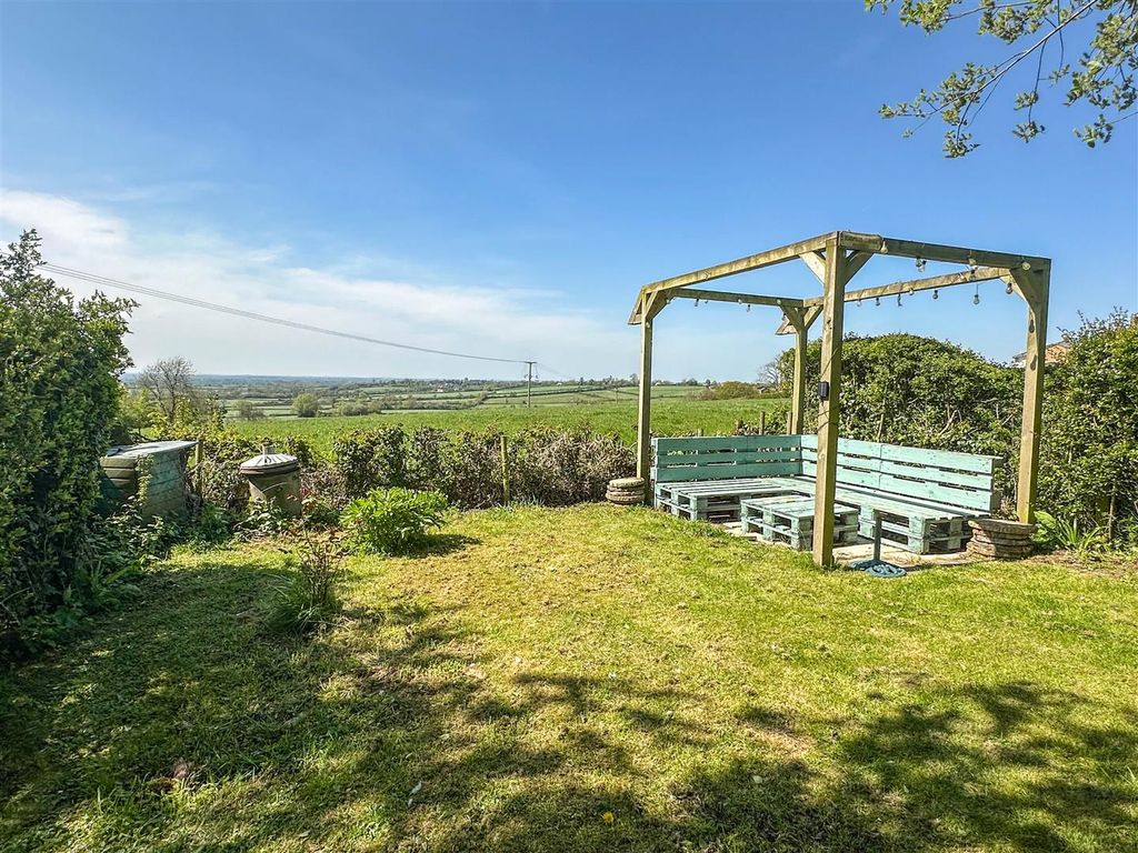 Additional image 18 of 4 bed semi-detached house for saleCallow Hill, Brinkworth, Chippenham SN15